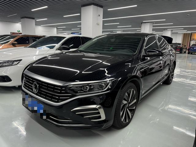 Volkswagen Passat 2023 Modi f ied 330TSI Luxury Edition – фото 1