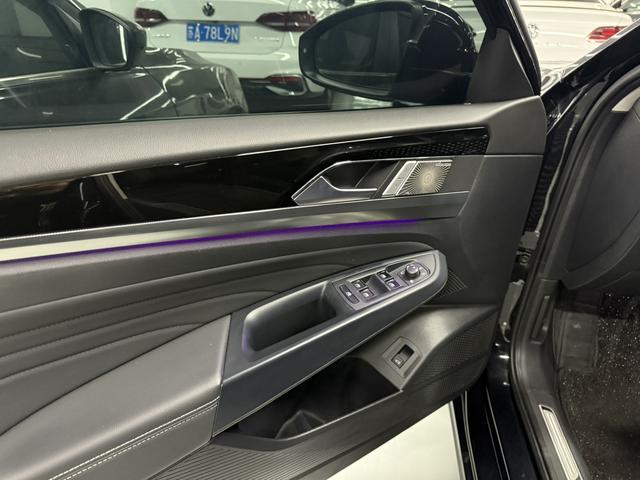 Volkswagen Passat 2023 Modi f ied 330TSI Luxury Edition – фото 9