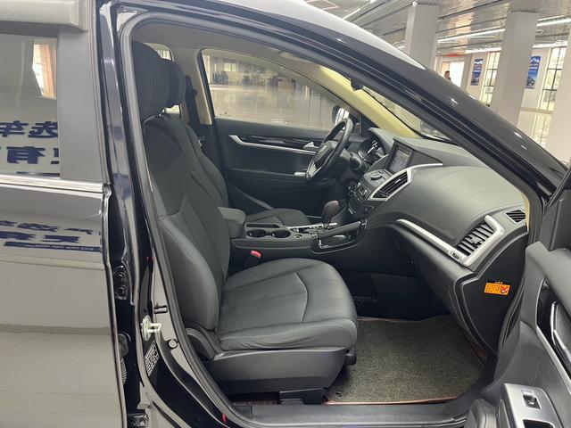 DFM AX7 2015 2.0L Automatic Smart Joy – фото 12