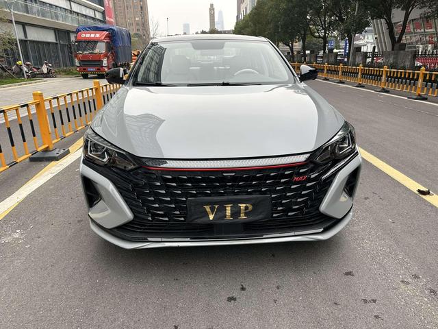 Yixuan MAX 2022 1.5T Super Cool Dad Edition – фото 2