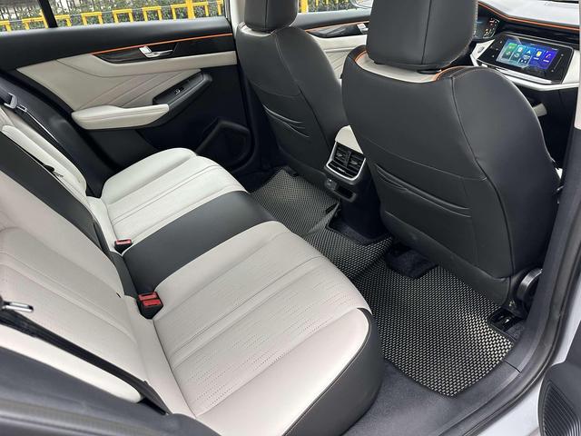 Yixuan MAX 2022 1.5T Super Cool Dad Edition – фото 13