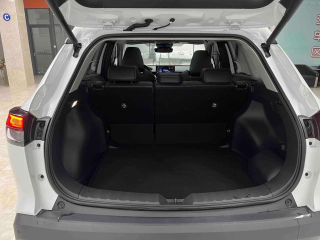 Frontlander 2023 2.0L Smart Enjoy Electric Hybrid Premium Edition – фото 17
