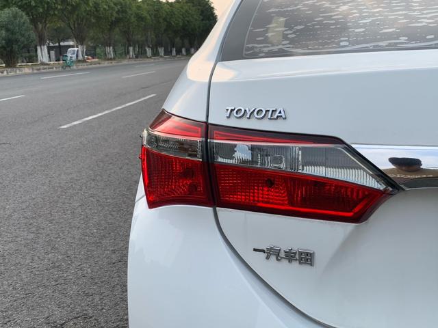 Toyota Corolla 2017 модификация комплектация 1.6L S-CVT GL National V – фото 9