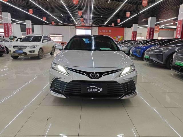 Toyota Camry 2021 2.5G Luxury – фото 2