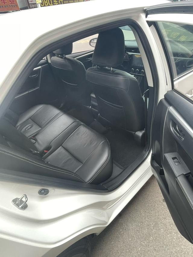 Toyota Corolla 2017 1.2T CVT GL – фото 9