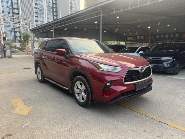 Toyota Highlander 2022 Hybrid 2.5L 2WD Elite 7-Seater – фото 3