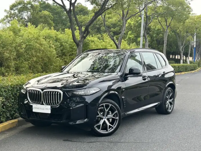BMW X5 2025 Model xDrive30Li Exclusive Model M Sports Night Set