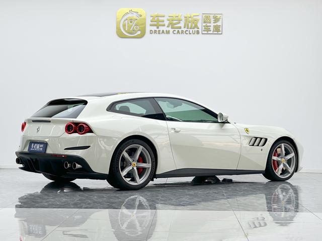 GTC4 Lusso 2017 модификация 3.9T V8