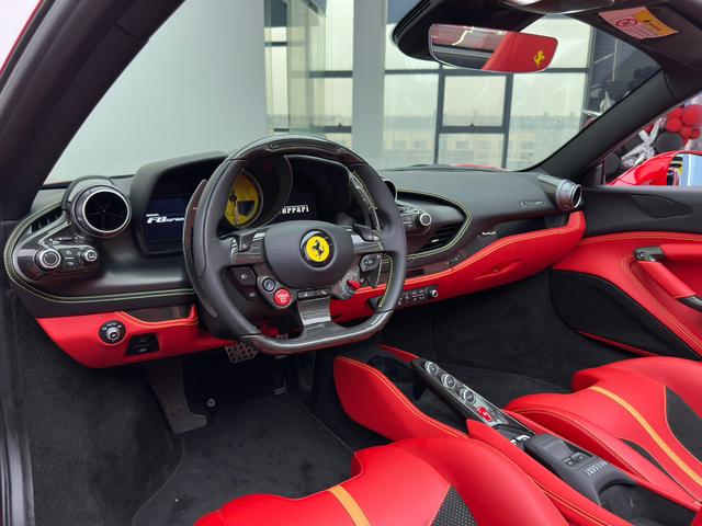 Ferrari F8 Модель 2020 года Spider 3.9T V8 – фото 2