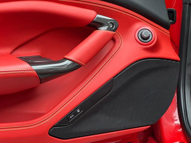 Ferrari F8 Модель 2020 года Spider 3.9T V8 – фото 16