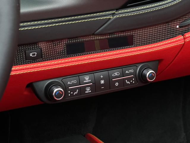 Ferrari F8 Модель 2020 года Spider 3.9T V8 – фото 25