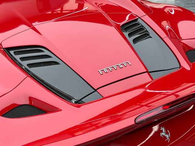 Ferrari F8 Модель 2020 года Spider 3.9T V8 – фото 30