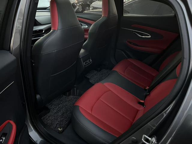 Changan UNI-T Модель 2020 года 1.5T Prestige – фото 7