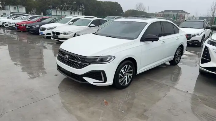 Volkswagen Lavida 2024 Model 300TSI DSG Starry Sky Leading Edition
