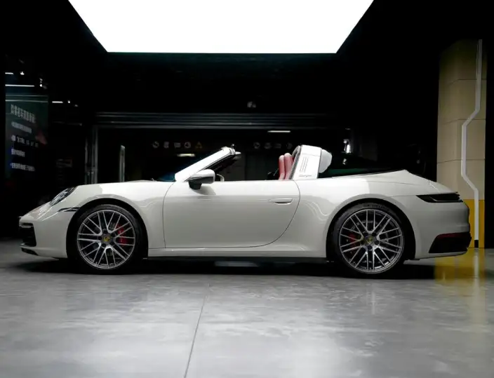 PORSCHE 911 2020 Model Targa 4 3.0T