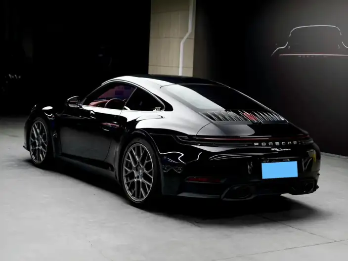 PORSCHE 911 2025 Model Carrera 3.0T