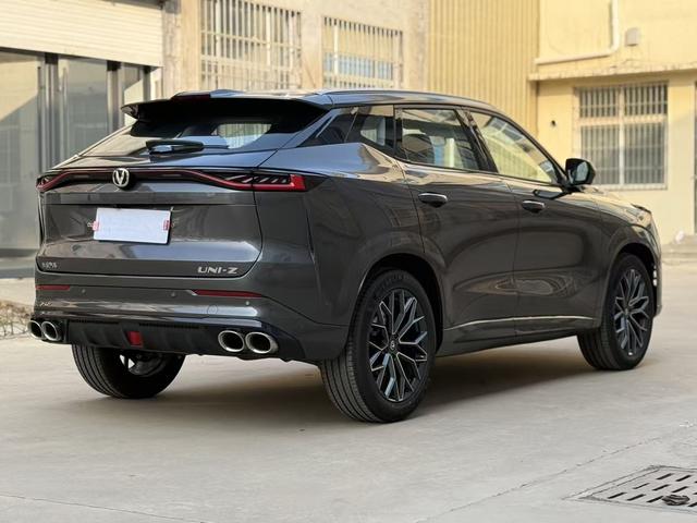 Changan UNI-Z 2025 модификация 1.5T DCT Prestige – фото 7