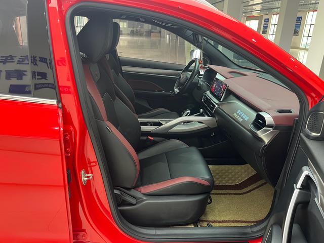 Geely Binyue Модель 2020 года PRO 260T DCT Knight – фото 12