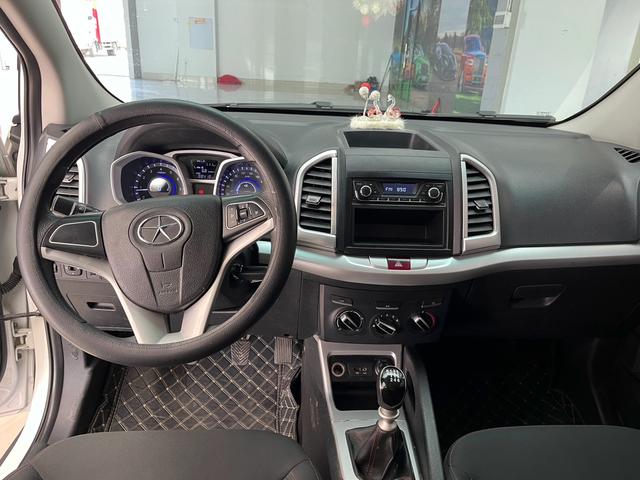 Rui f eng S3 2014 модификация 1.5L Manual Luxury – фото 7