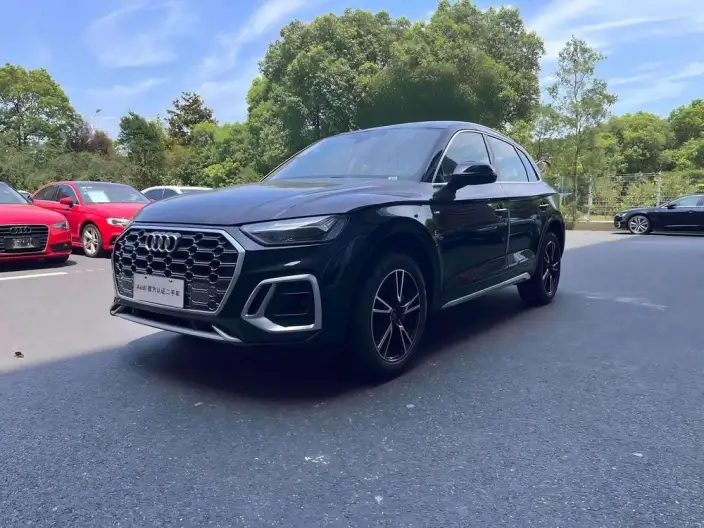 Audi Q5L 2024 Model 40TFSI Fashion Dynamic Model