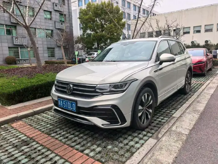 Volkswagen Tiguan L 2023 Model 330TSI 2WD R-Line Ultimate Edition