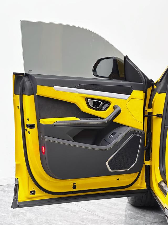 Urus 2021 4.0T V8 – фото 14
