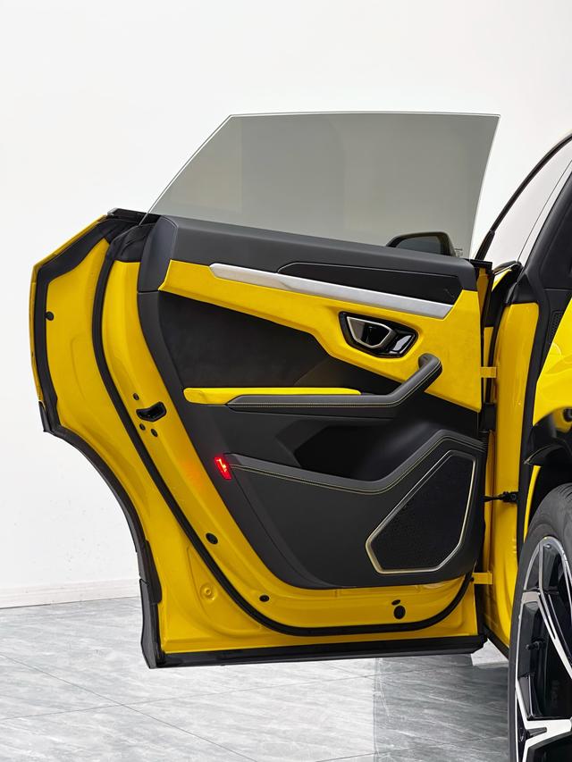 Urus 2021 4.0T V8 – фото 28