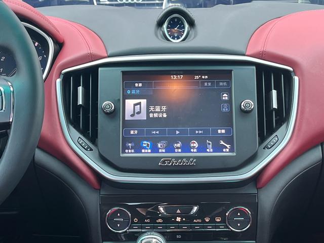 Maserati Ghibli 2014 3.0T Base – фото 10