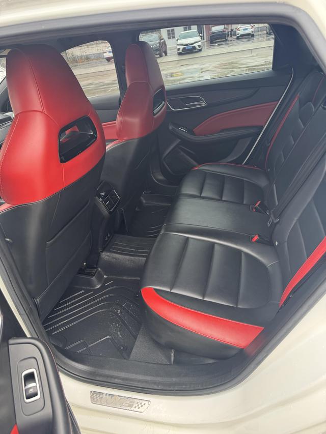MG6 Модель 2020 года 1.5T автоматическое Trendy Deluxe Edition – фото 6
