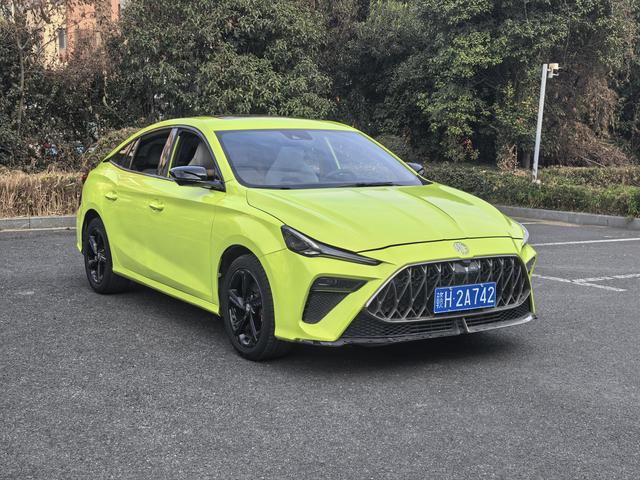 MG5 Scorpio 2022 1.5T Trophy Sport Flagship – фото 3