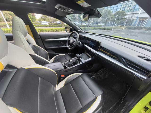 MG5 Scorpio 2022 1.5T Trophy Sport Flagship – фото 6