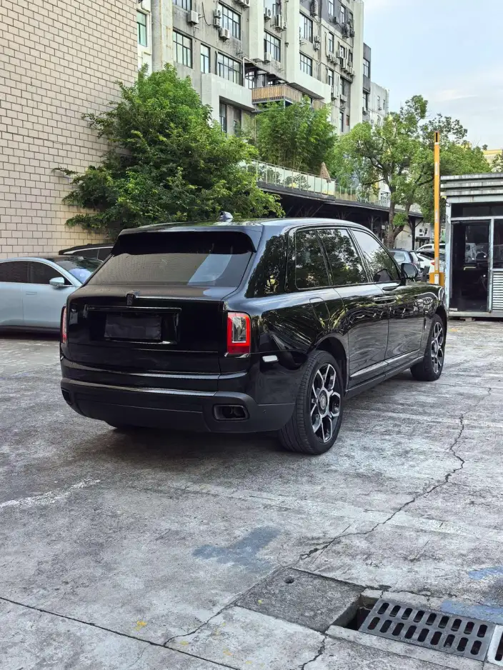 Cullinan 2020 Model Black Badge