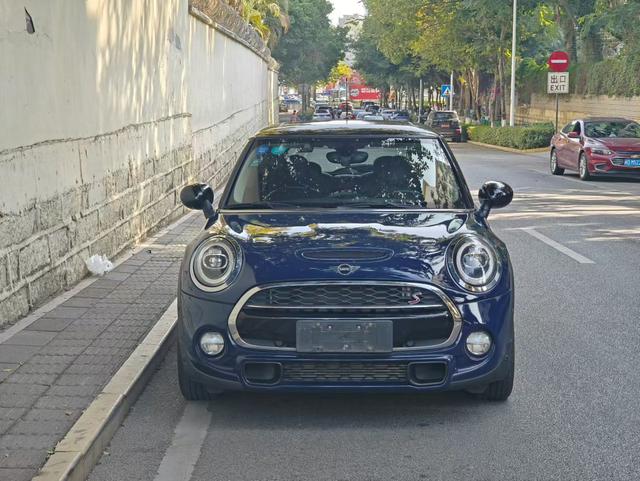 MINI 2019 2.0T COOPER S Artist – фото 2