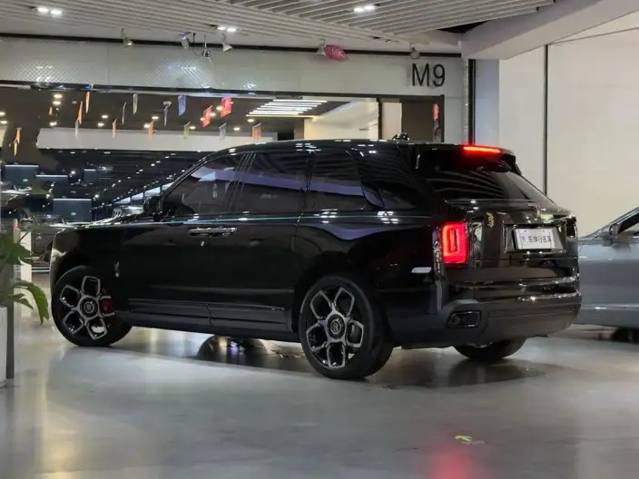 Cullinan 2020 Model Black Badge