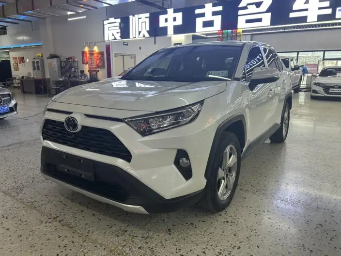 Toyota RAV4 2021 Model 2.0L CVT 2WD Fashion edition