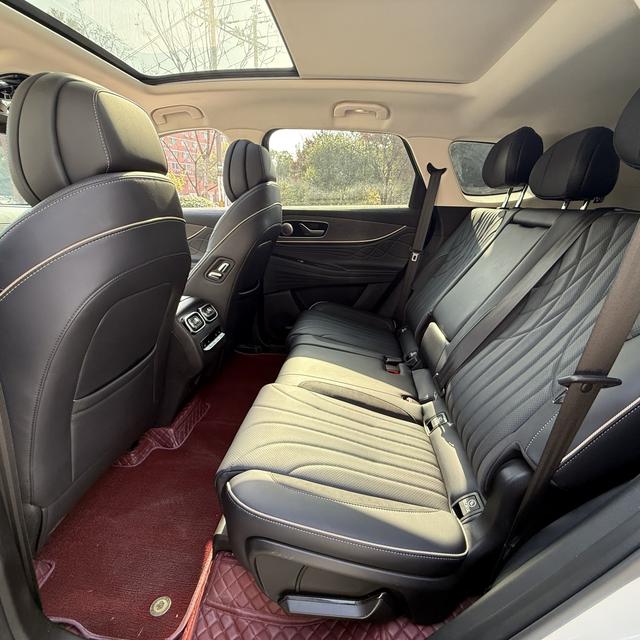 Chery Tiggo 9 Раздел 2023 2.0T DCT 2WD Deluxe Edition 5 seat – фото 7