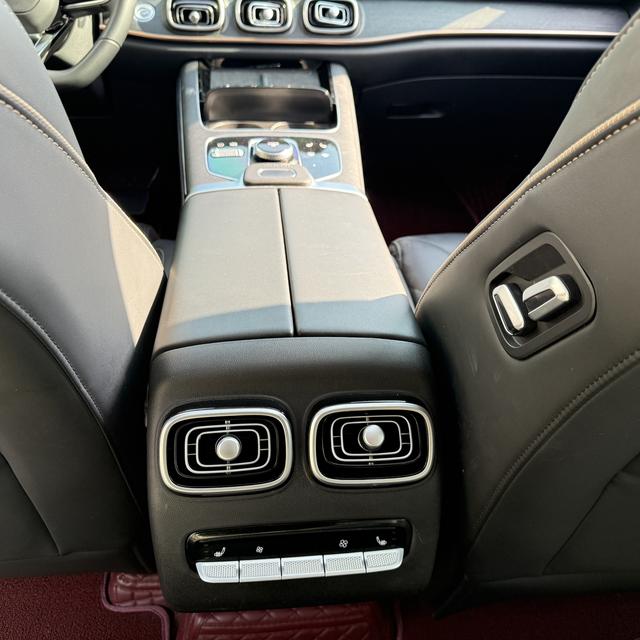 Chery Tiggo 9 Раздел 2023 2.0T DCT 2WD Deluxe Edition 5 seat – фото 8