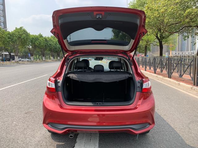 Nissan Tiida 2020 1.6L CVT Smart Drive – фото 7