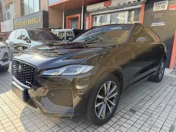 Jaguar F-PACE 2022 Model P250 R-Dynamic BLACK