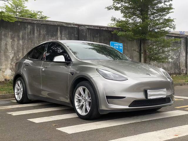 Tesla Model Y 2022 Facelift RWD – фото 3