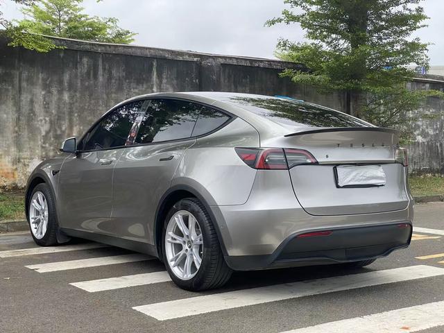 Tesla Model Y 2022 Facelift RWD – фото 7