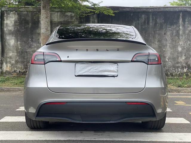 Tesla Model Y 2022 Facelift RWD – фото 8