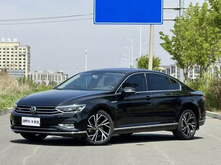Volkswagen Magotan 2021 Model 330TSI DSG 30th Anniversary Memorial Edition