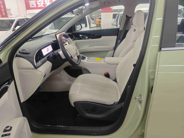 Geely Galaxy StarWish 2025 UP 410km Explorer+ – фото 8