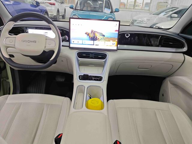 Geely Galaxy StarWish 2025 UP 410km Explorer+ – фото 9