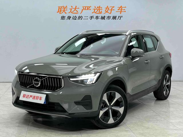 Volvo XC40 2024 B4 AWD Intelligent Far Luxury – фото 1