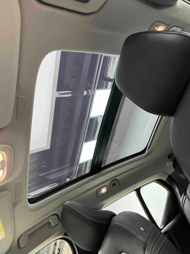Volvo XC40 2024 B4 AWD Intelligent Far Luxury – фото 9
