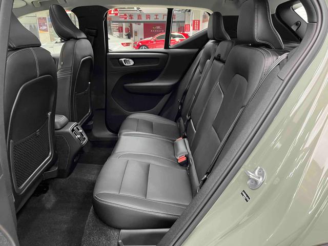 Volvo XC40 2024 B4 AWD Intelligent Far Luxury – фото 14