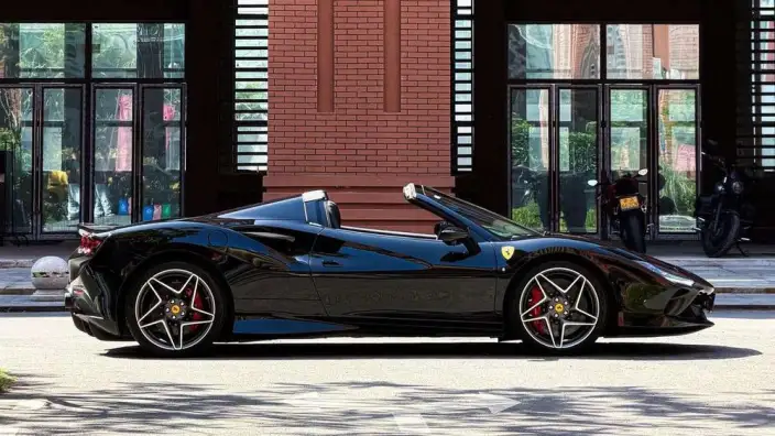 Ferrari F8 2020 Model Spider 3.9T V8