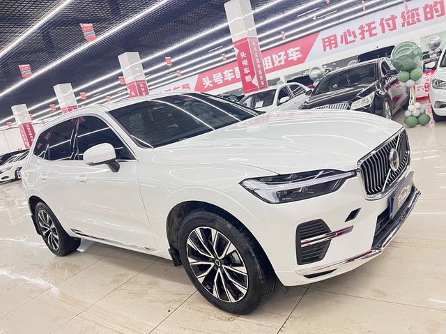 Volvo XC60 2024 B5 4WD Smart Enjoy Luxury – фото 3